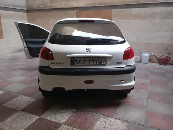 پژو  206