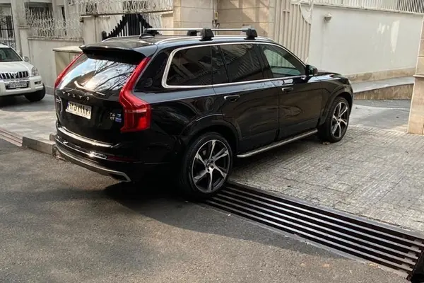 ولوو  XC90