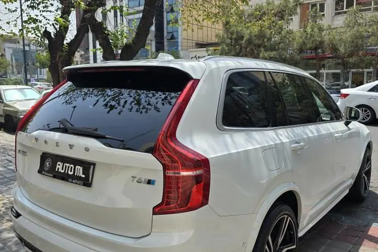 ولوو  XC90