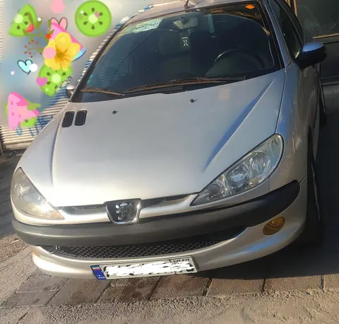 پژو، 206