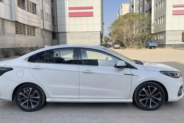 فونیکس، آریزو 6 پرو