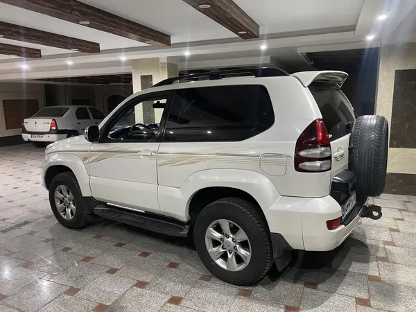 تویوتا، پرادو دو در