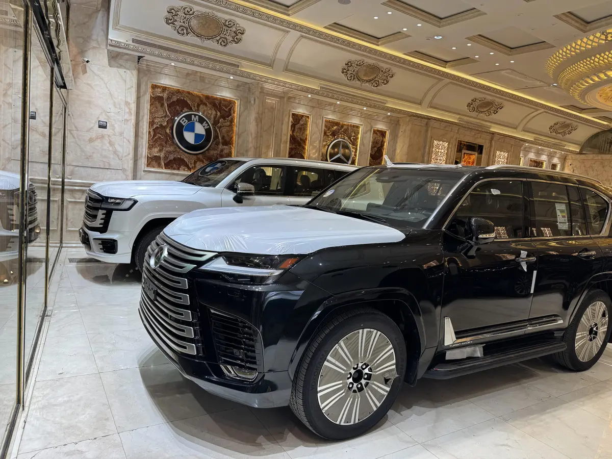 لکسوس،  LX