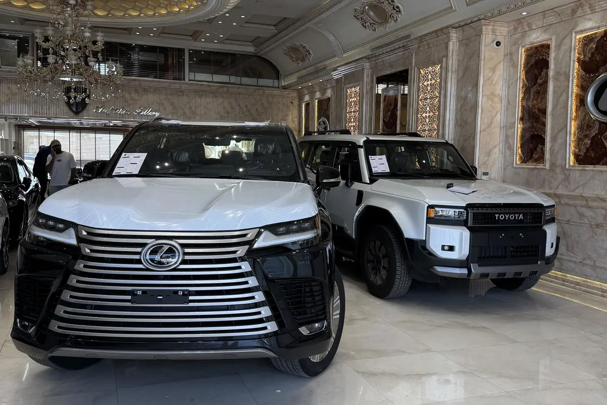 لکسوس،  LX