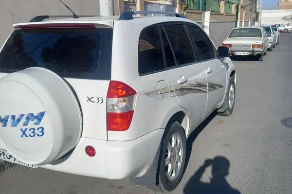 ام وی ام  X33