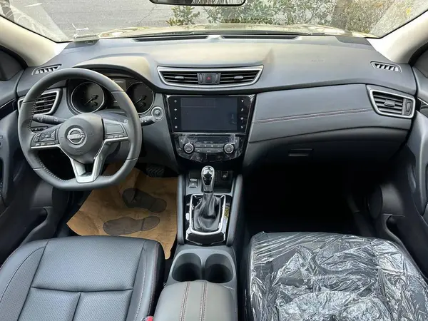 نیسان، قشقایی