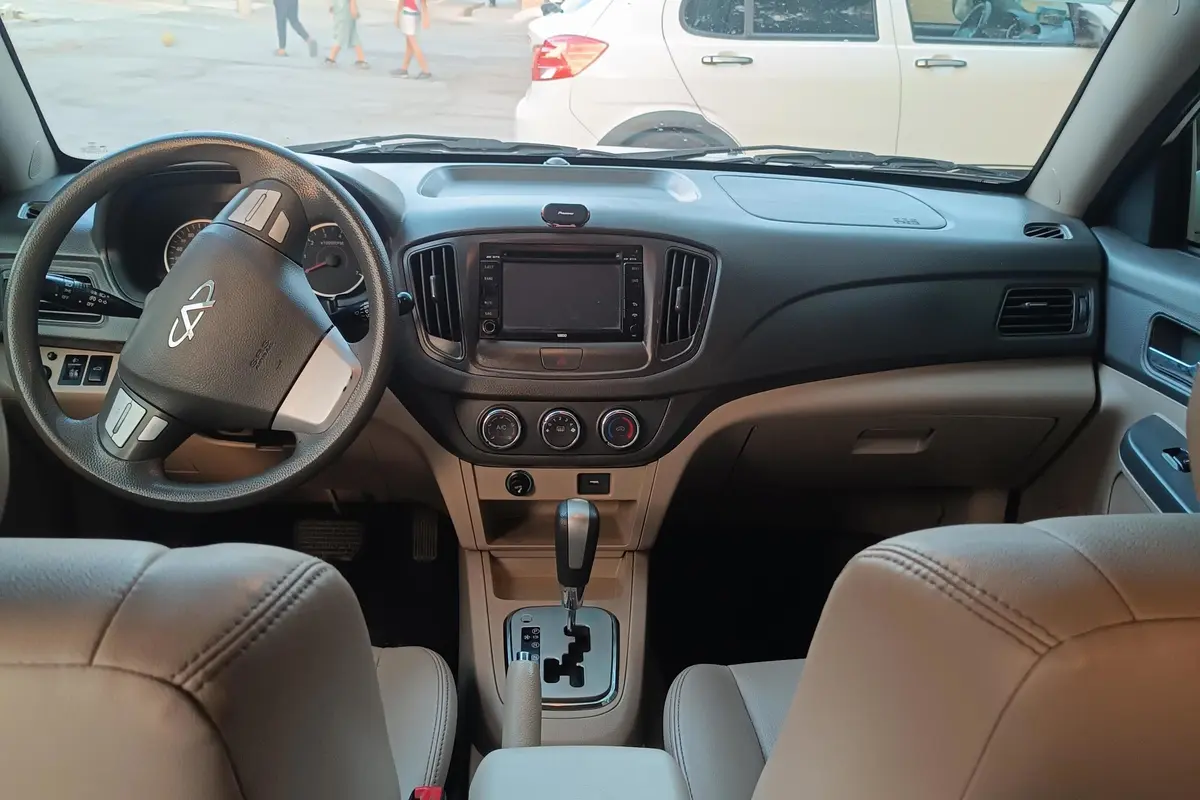 ام وی ام  550