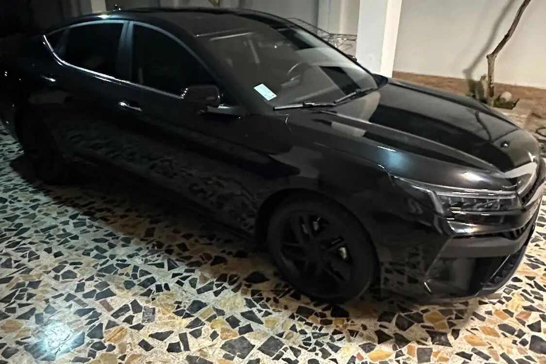 کی ام سی،  J7