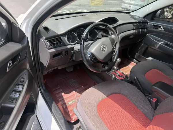 دانگ فنگ  H30 کراس