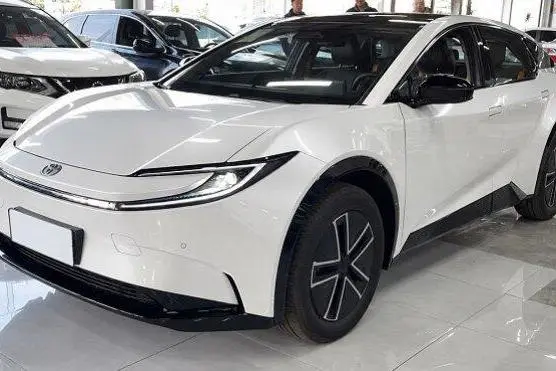 تویوتا،  bZ5