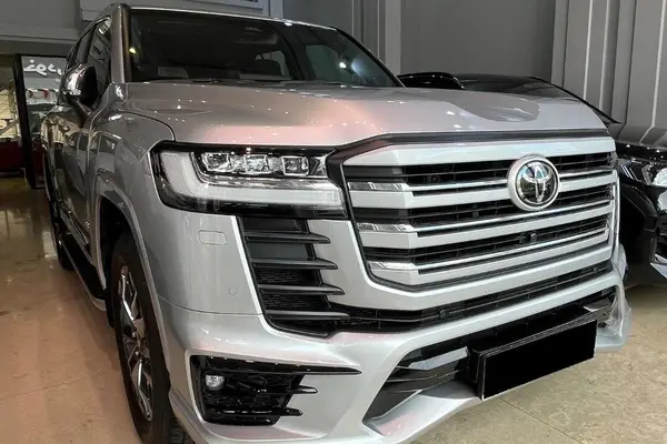 تویوتا، لندکروز چهار در