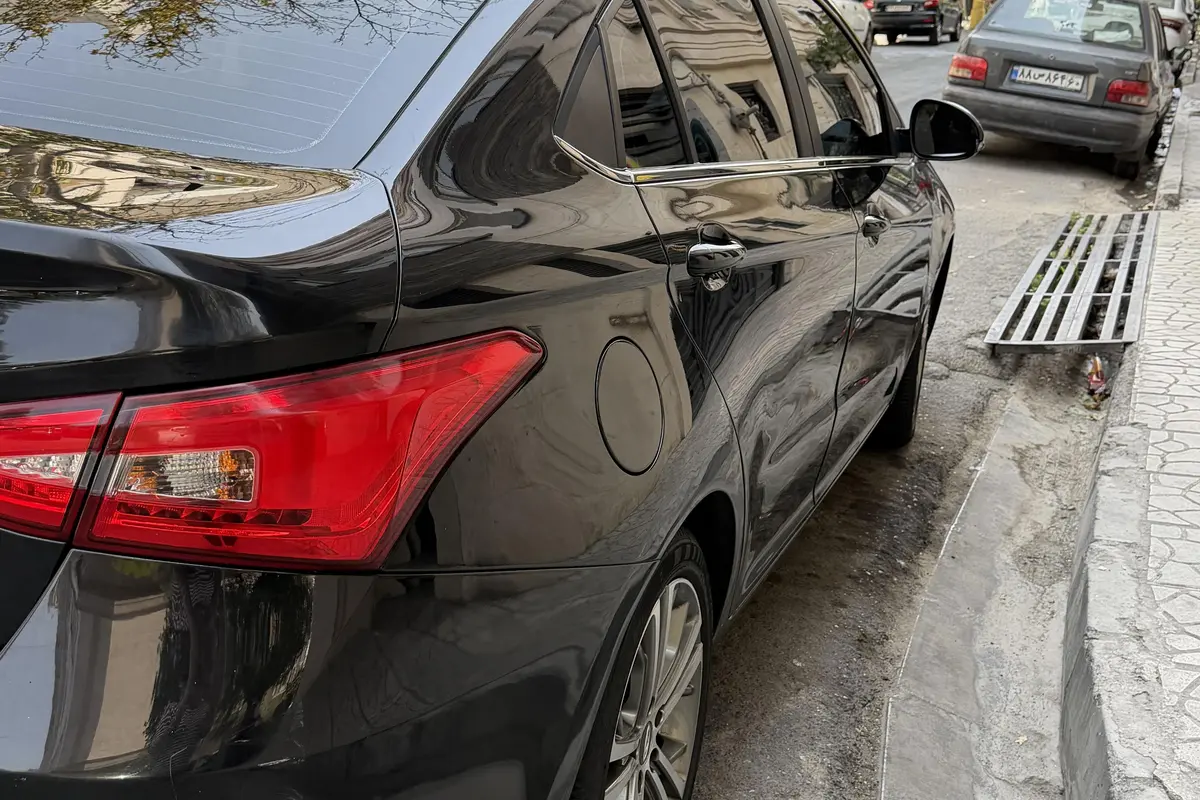 چری،  آریزو 5T