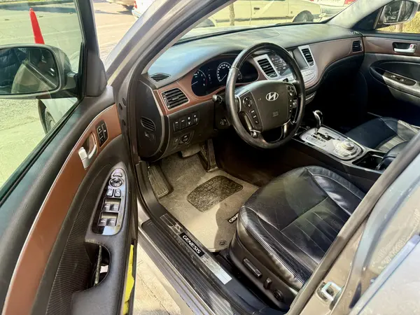 هیوندای، جنسیس