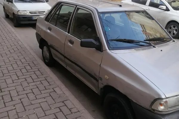 پراید، صندوق دار