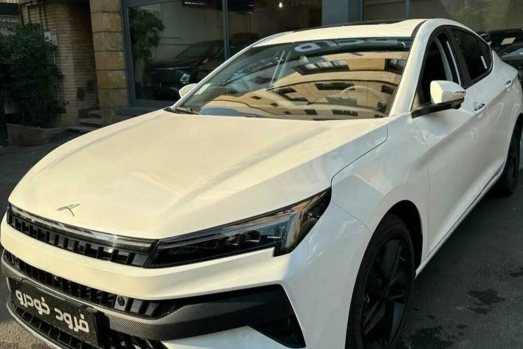کی ام سی،  J7
