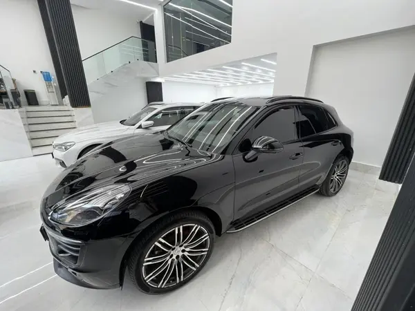 پورشه، ماکان