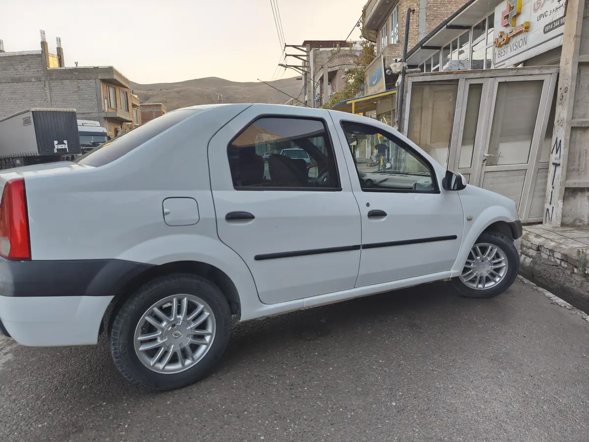 رنو،  تندر 90