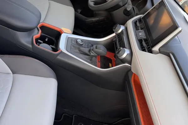 تویوتا، راوفور