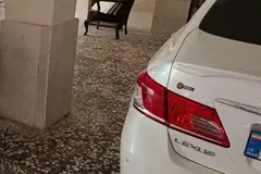 لکسوس، ES
