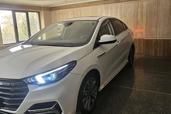 فونیکس، آریزو 6 پرو