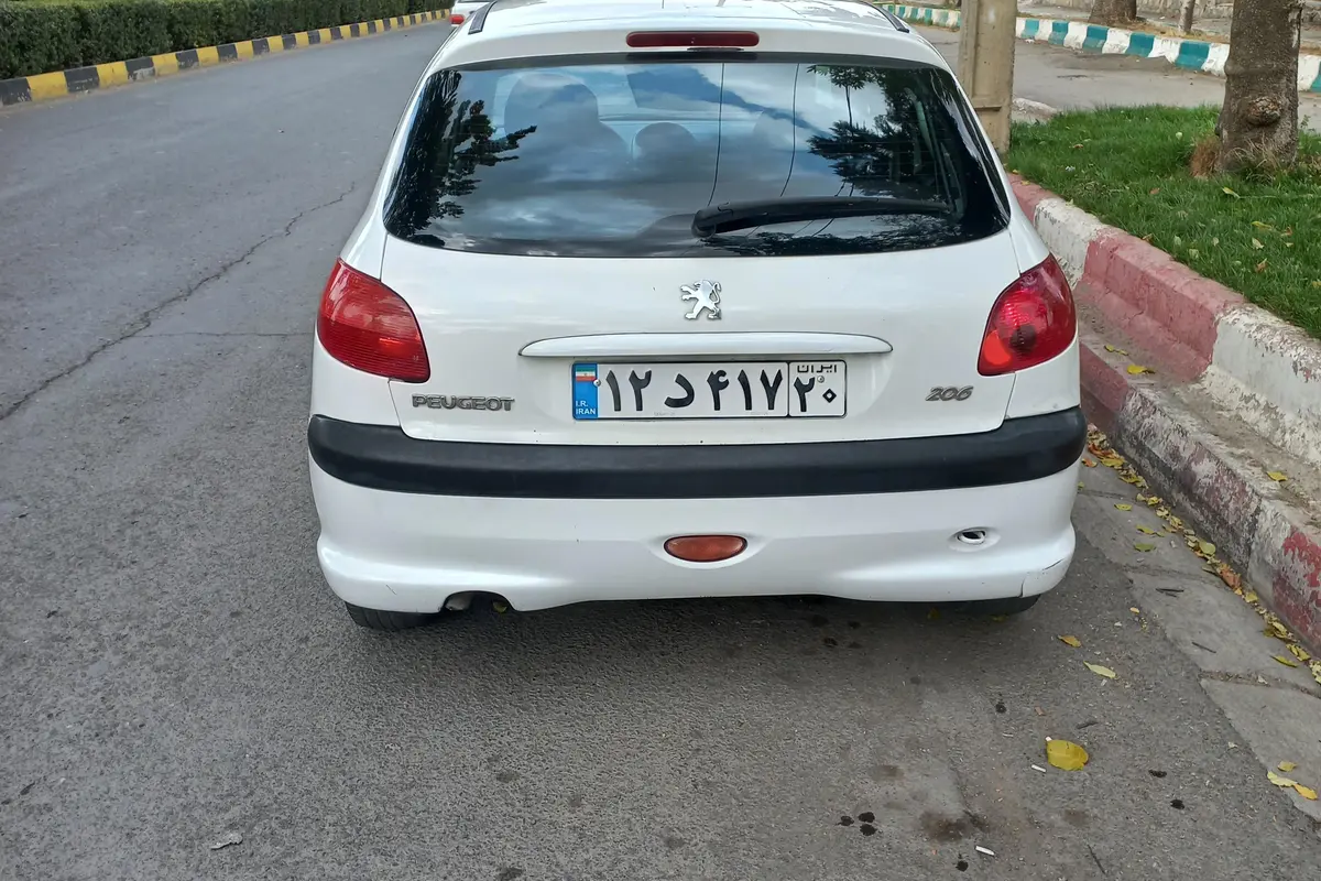 پژو،  206