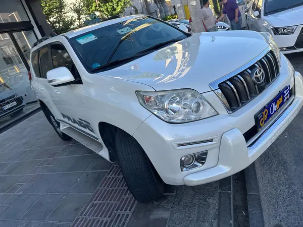 تویوتا  پرادو  چهار در