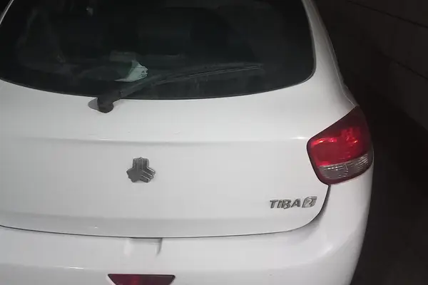 تیبا، هاچ بک