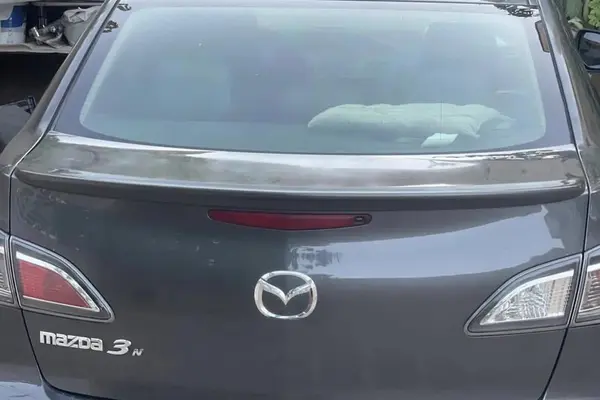 مزدا، 3 نیو صندوق دار