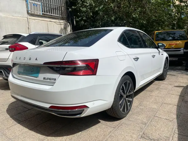 اشکودا، سوپرب
