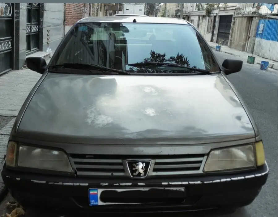 پژو،  405