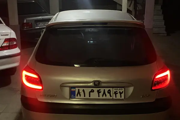 پژو  206