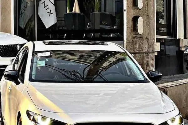 مزدا، 3 وارداتی