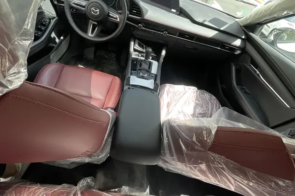 مزدا، 3 وارداتی