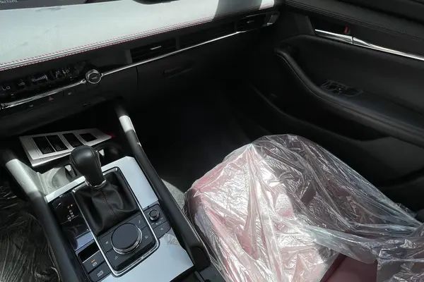 مزدا، 3 وارداتی