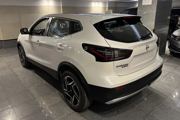 نیسان، قشقایی