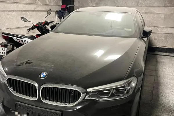 ب ام و، سری 5 سدان