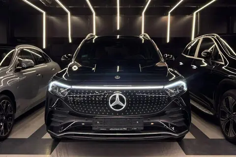 بنز، کلاس EQB