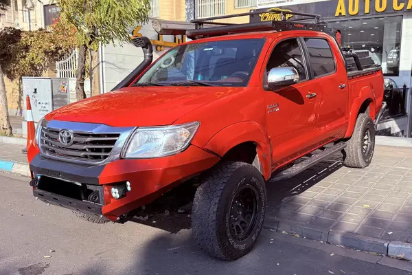 تویوتا، هایلوکس دو کابین