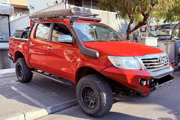 تویوتا، هایلوکس دو کابین