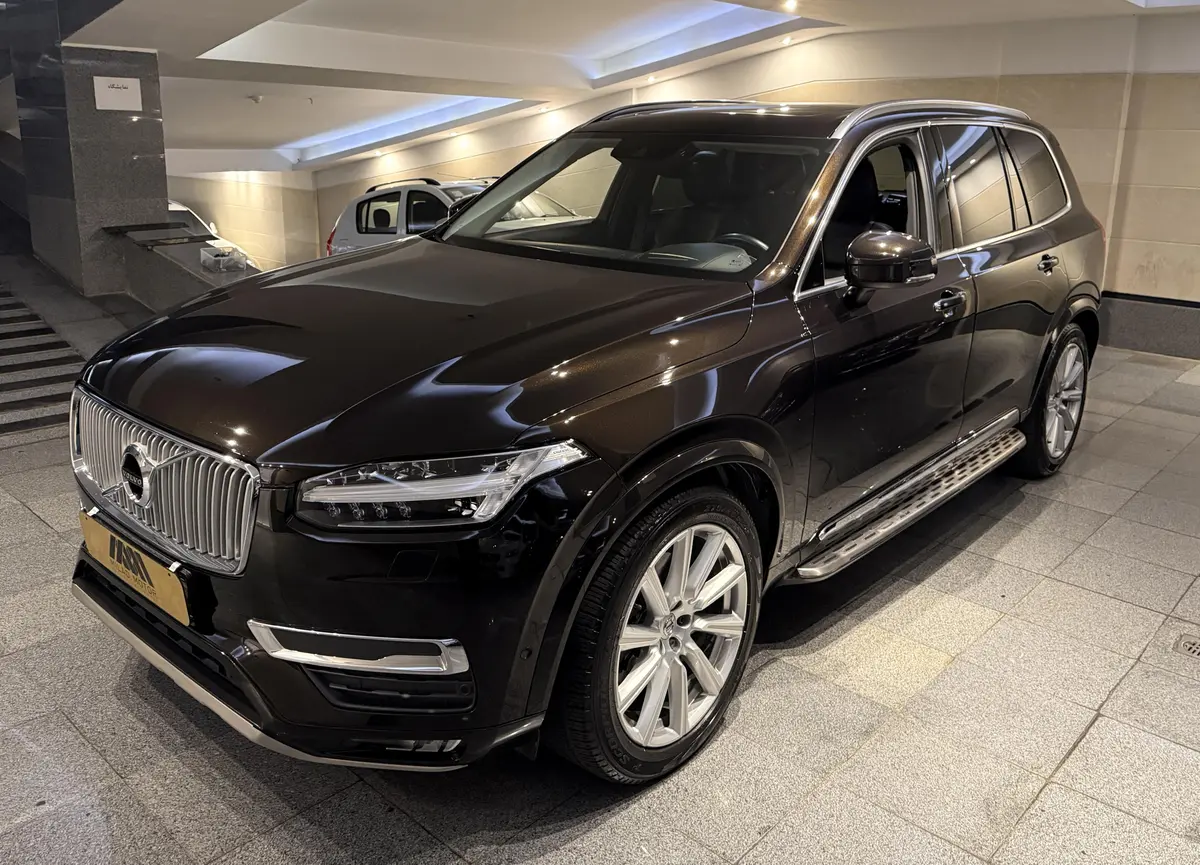ولوو،  XC90