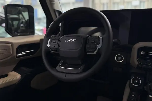 تویوتا، پرادو  چهار در