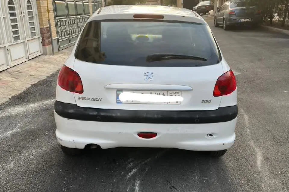 پژو،  206