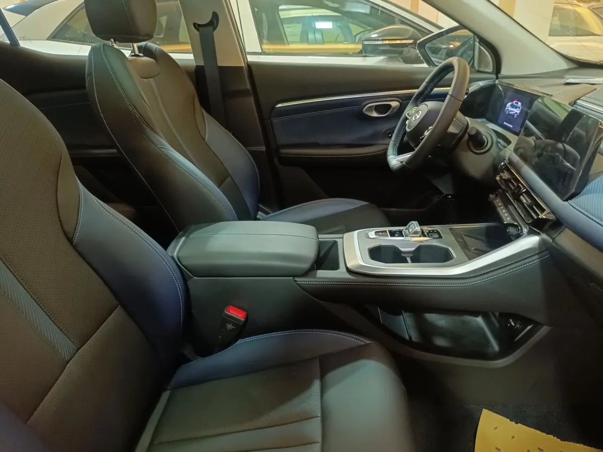 جی ای سی،  GS3 Emzoom