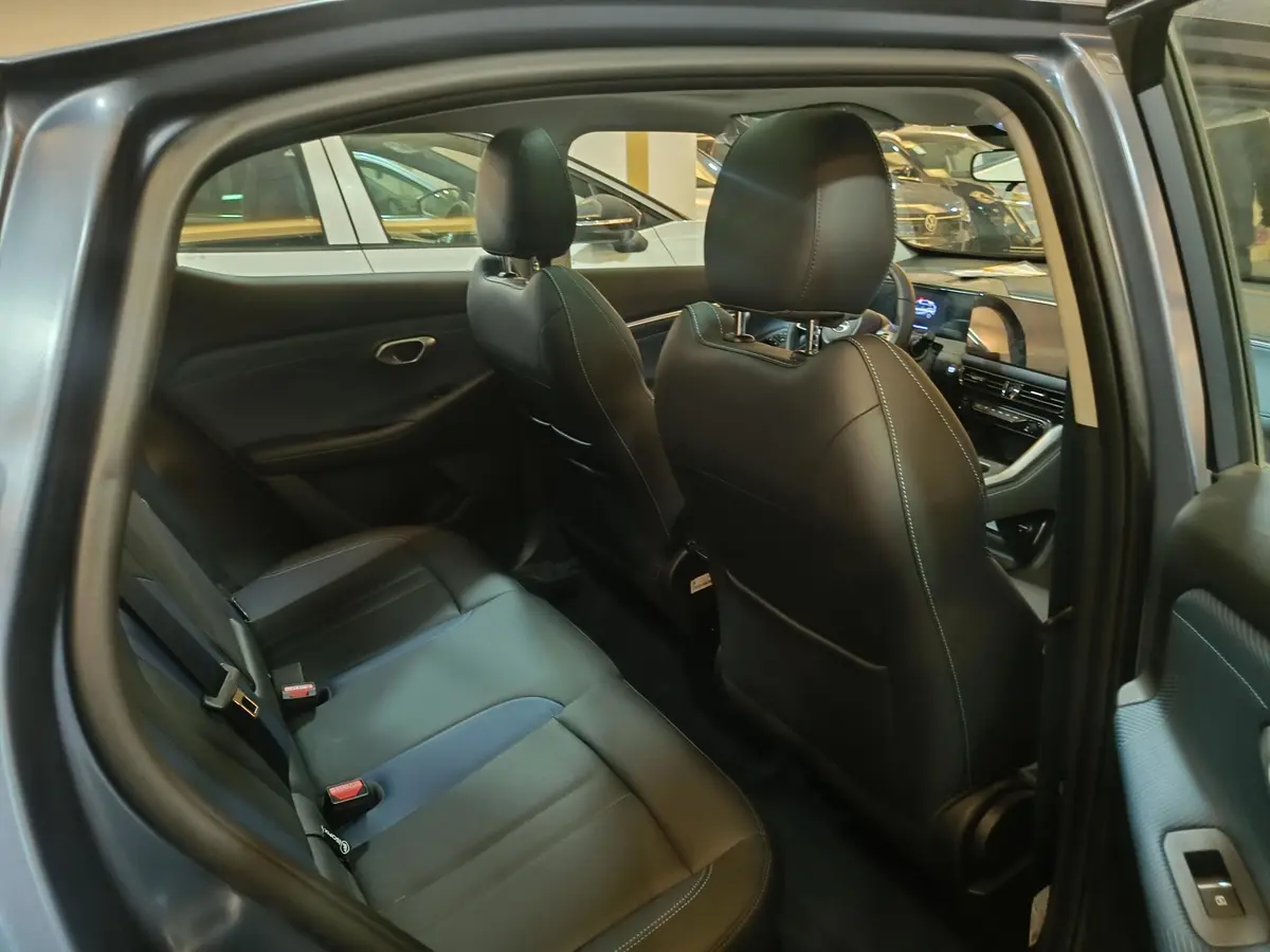 جی ای سی،  GS3 Emzoom