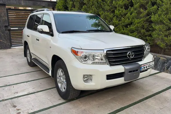 تویوتا، لندکروز چهار در