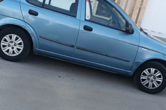 تیبا، هاچ بک