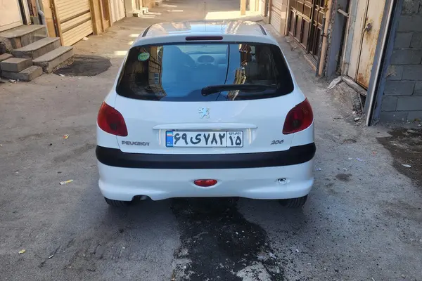 پژو، 206