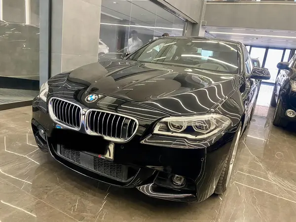 ب ام و، سری 5 سدان