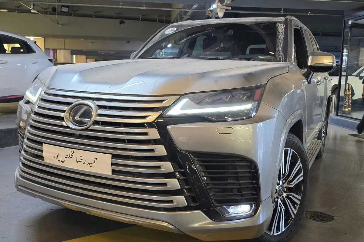 لکسوس،  LX