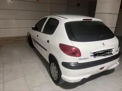 پژو، 206